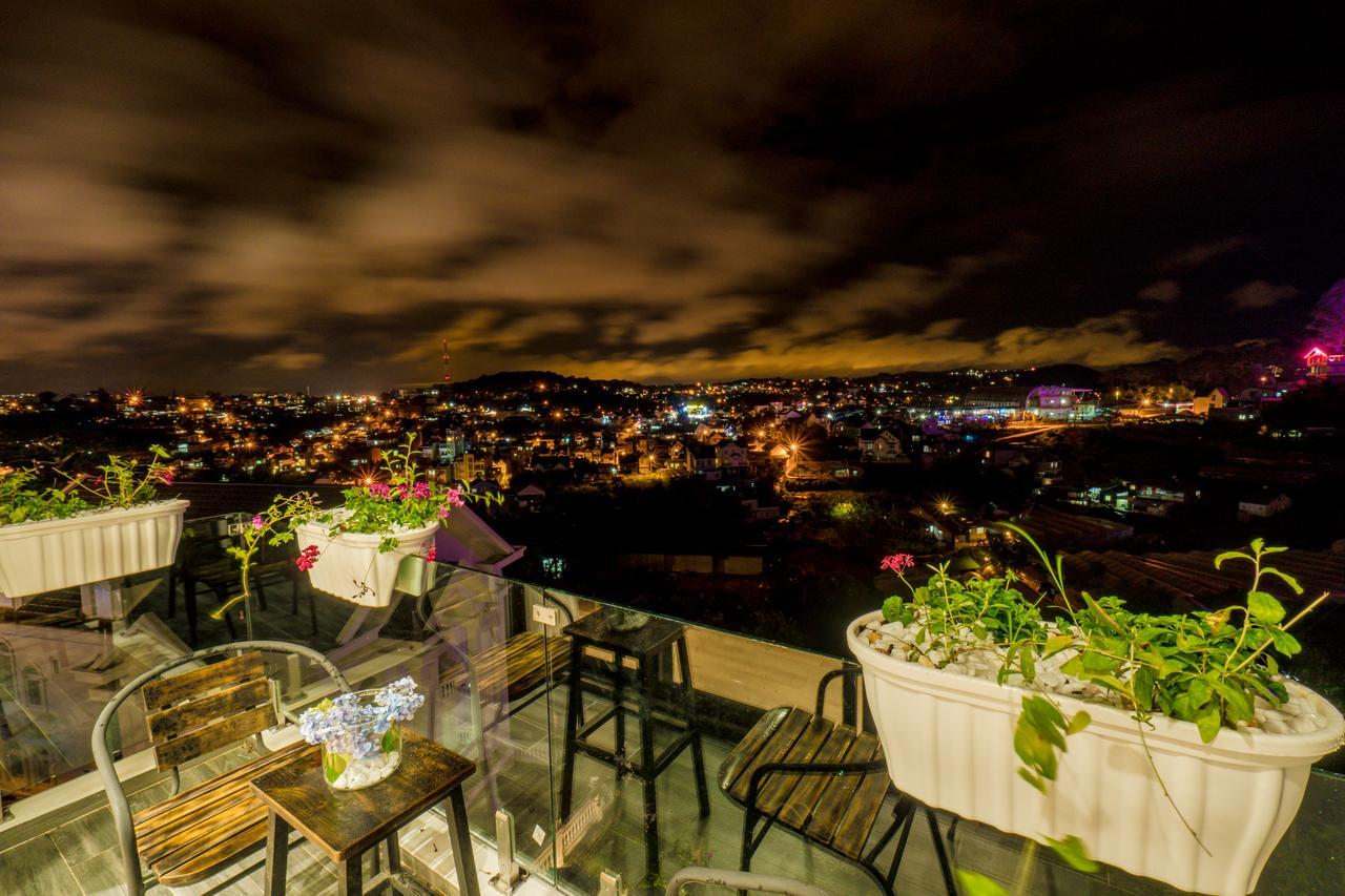 Dalat Home Exterior photo